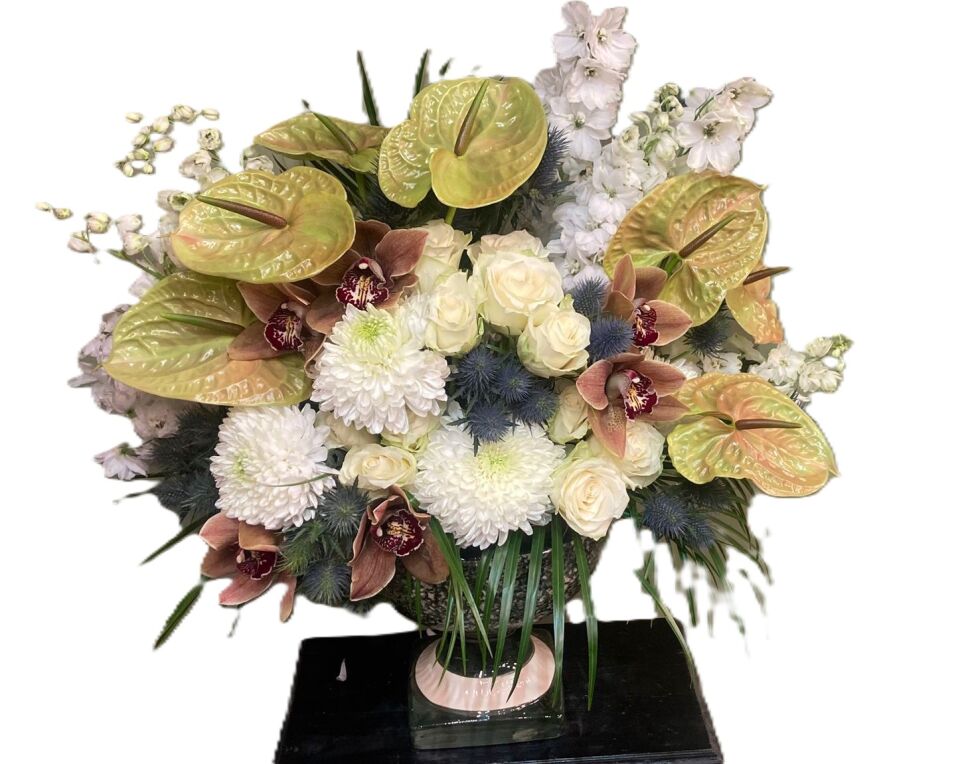 DEKOARATİF VAZODA ŞIK ÇİÇEK ARAJMANLARI