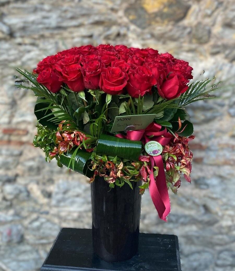 Kırmızı Gül Arajmanı