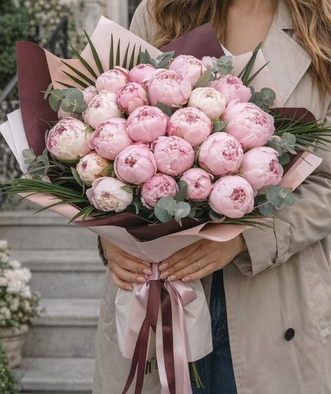 Pembe Şakayık Buketi