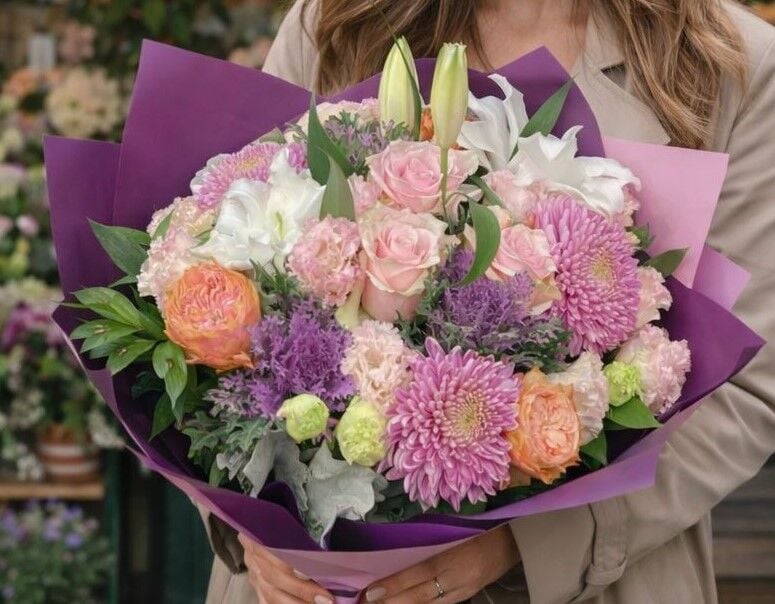 Pembe ve Mor Renkli Buketler