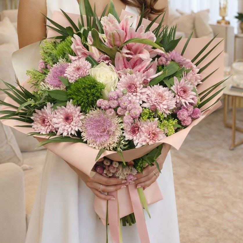 Pembe renki Şık Kır buketleri