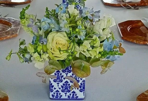 Masa çiçekleri