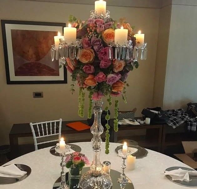 Şamdan Masa çiçekleri