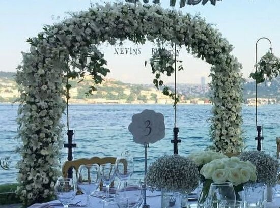 Tak & Nikah Kürsüsü