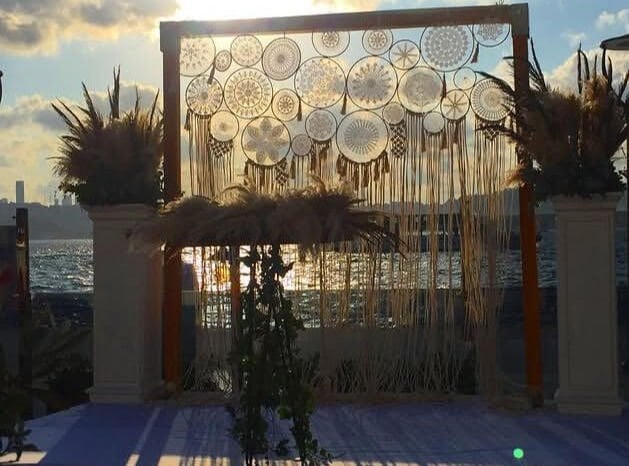 Tak & Nikah Kürsüsü