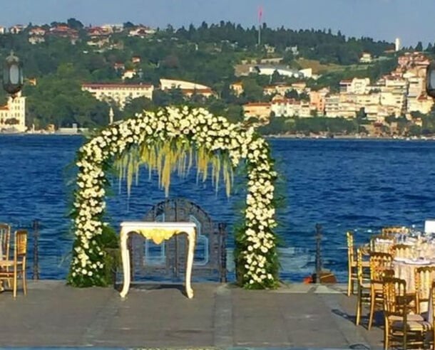 Tak & Nikah Kürsüsü