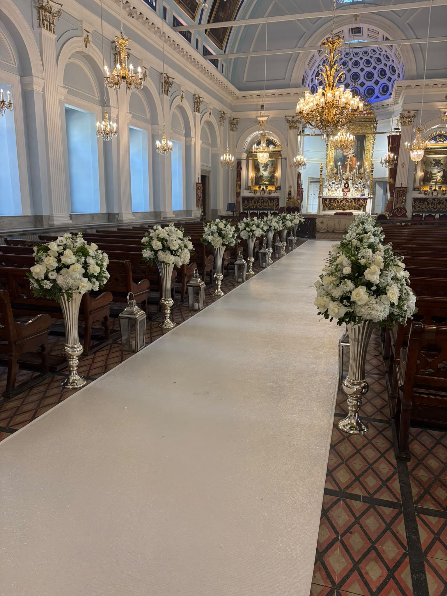 Ki̇li̇se Süslemeleri̇ — portföy görseli