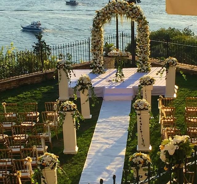 Nikah Kürsüsü Ve Tak — portföy görseli
