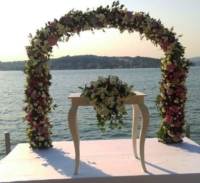 Nikah Kürsüsü Ve Tak — portföy görseli