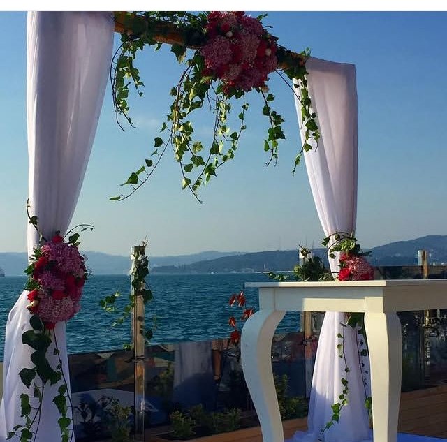 Nikah Kürsüsü Ve Tak — portföy görseli
