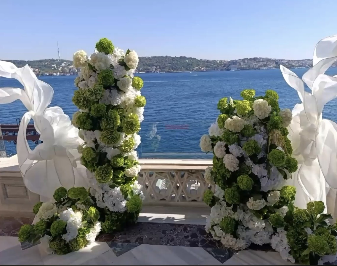 Nikah Kürsüsü Ve Tak — portföy görseli