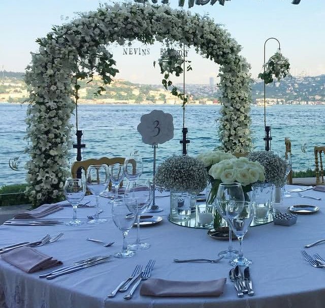 Nikah Kürsüsü Ve Tak — portföy görseli