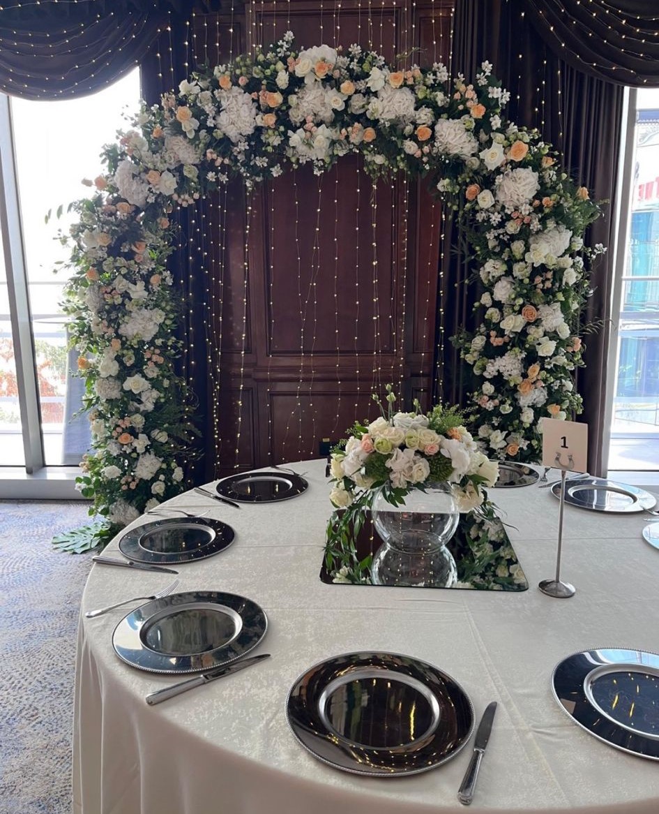 Nikah Kürsüsü Ve Tak — portföy görseli
