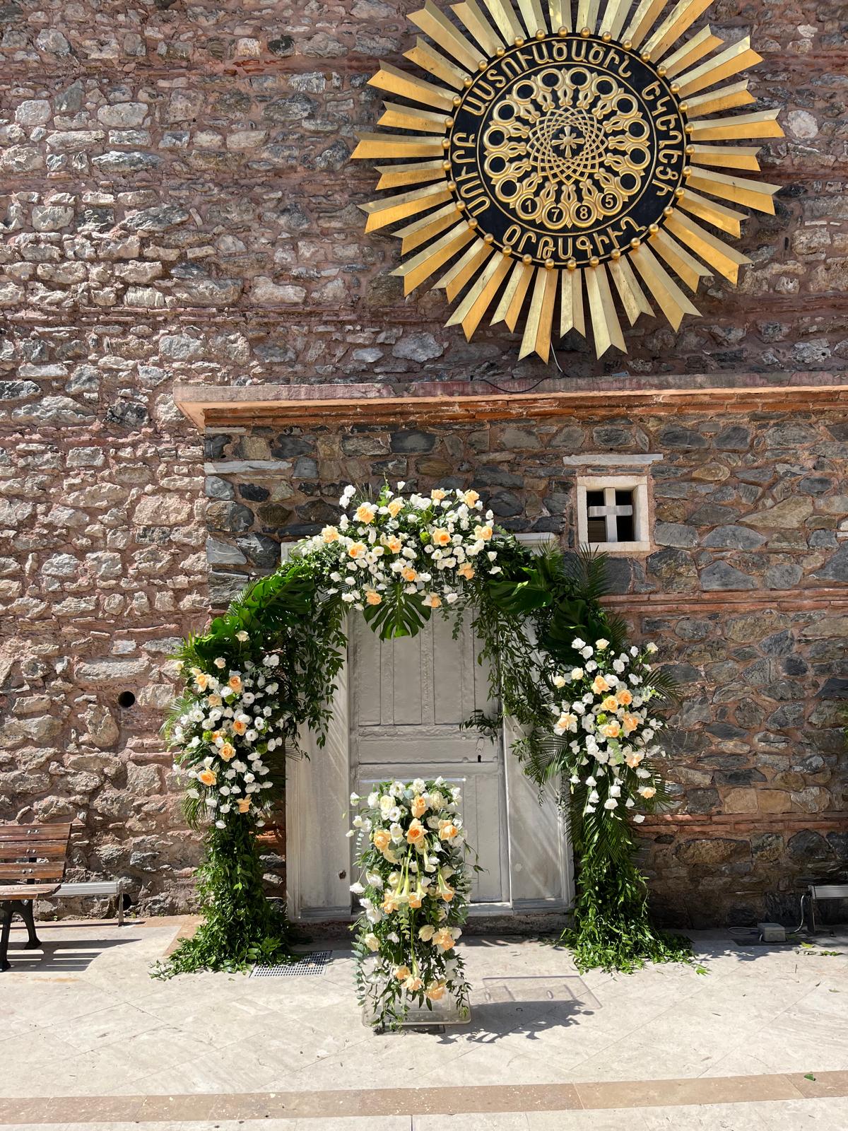 Nikah Kürsüsü Ve Tak — portföy görseli