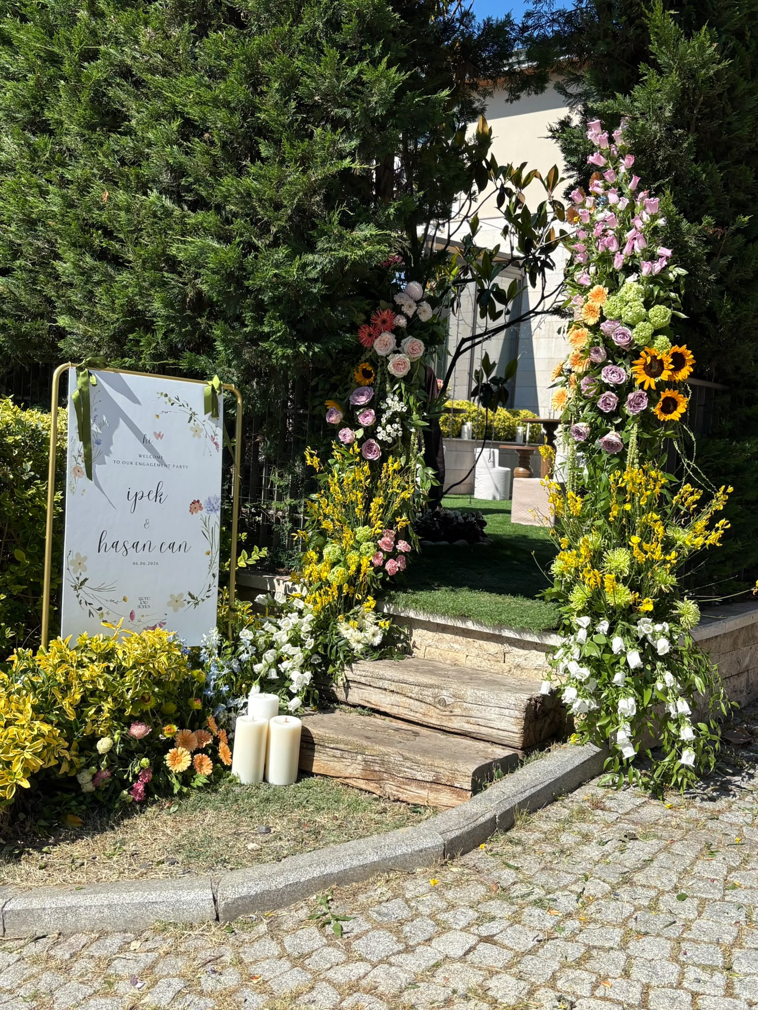 Nikah Kürsüsü Ve Tak — portföy görseli