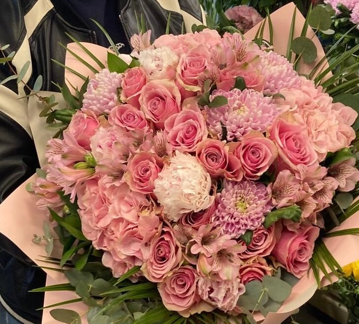 Pembe Buket -